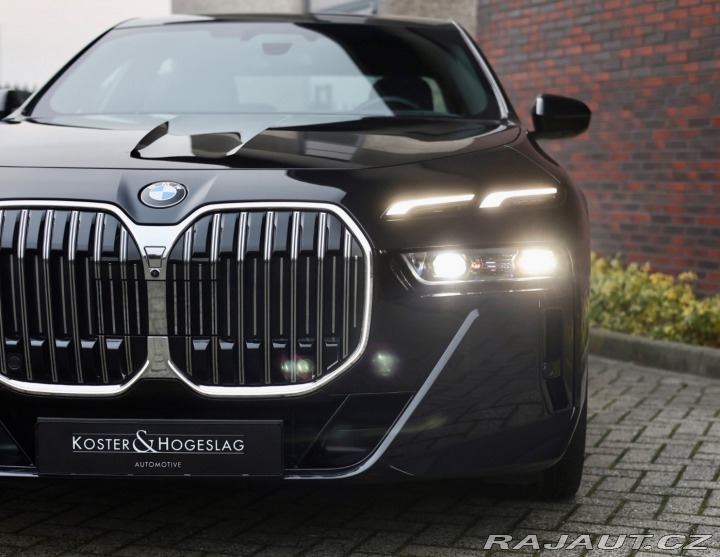 BMW 7 740d M SPORT xDrive *Pan 2023