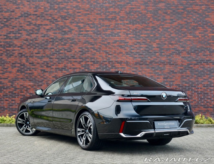 BMW 7 740d M SPORT xDrive *Pan 2023