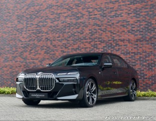 BMW 7 740d M SPORT xDrive *Pan 2023
