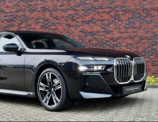 BMW 7 740d M SPORT xDrive *Pan 2023