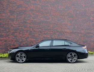 BMW 7 740d M SPORT xDrive *Pan 2023