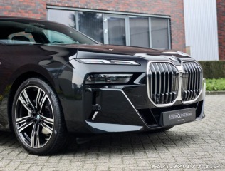 BMW 7 740d M SPORT xDrive *Pan 2023