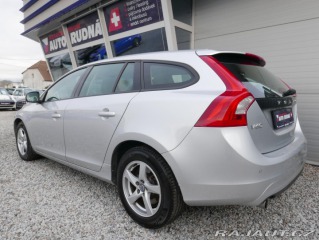 Volvo V60 2,0 D2 Automat REZERVACE 2016