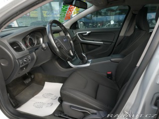 Volvo V60 2,0 D2 Automat REZERVACE 2016