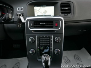 Volvo V60 2,0 D2 Automat REZERVACE 2016