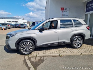 Subaru Forester 2,0i CVT TOURING + kola Z 2025
