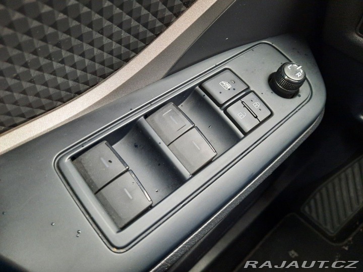 Toyota C-HR 1,8 HYBRID AUT 2021