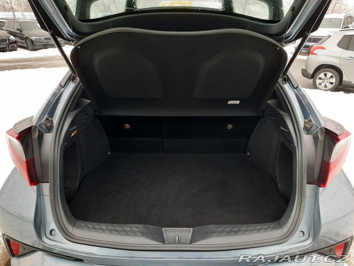 Toyota C-HR 1,8 HYBRID AUT 2021