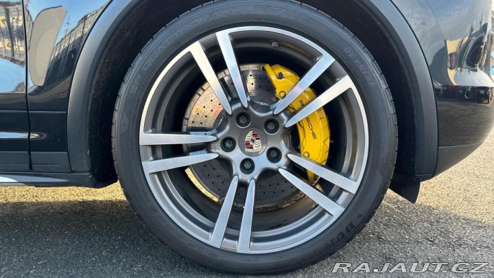 Porsche Cayenne S 2012