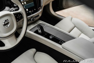 Volvo V60 B4 (D) Plus Dark AT8 FWD, 2024