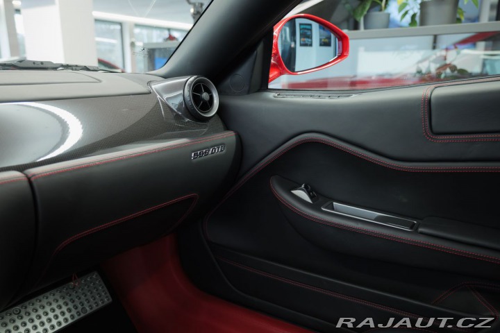 Ferrari 599 GTB/F1/Carbon/RECARO/LEDS 1800