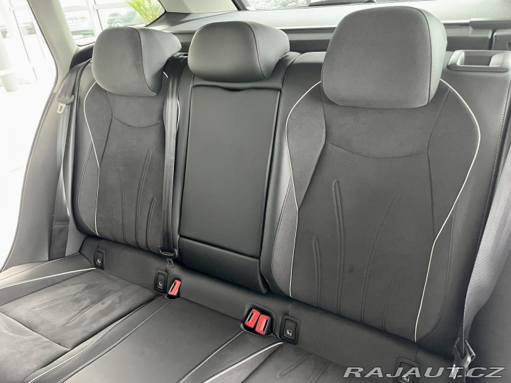 Volkswagen Passat 1,5 eTSI DSG*Elegance*Hea 2024