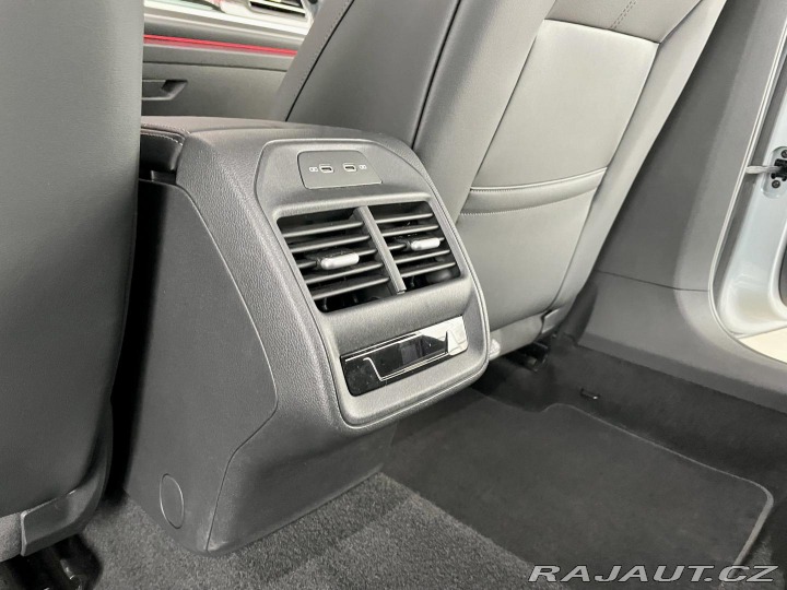 Volkswagen Passat Variant 1,5 eTSI DSG*Eleg 2024