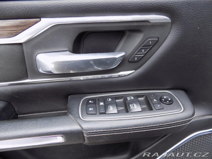 Dodge RAM 1500 5.7 HEMI/LARAMIE/LED/LPG/ 2020