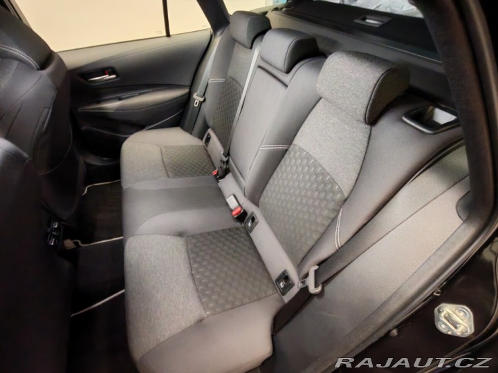 Toyota Corolla 2.0 Hybrid e-CVT Comfort 2023
