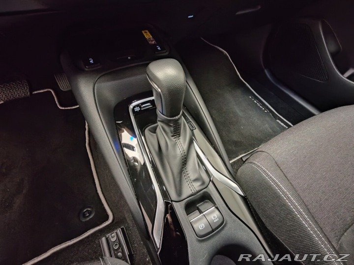 Toyota Corolla 2.0 Hybrid e-CVT Comfort 2023