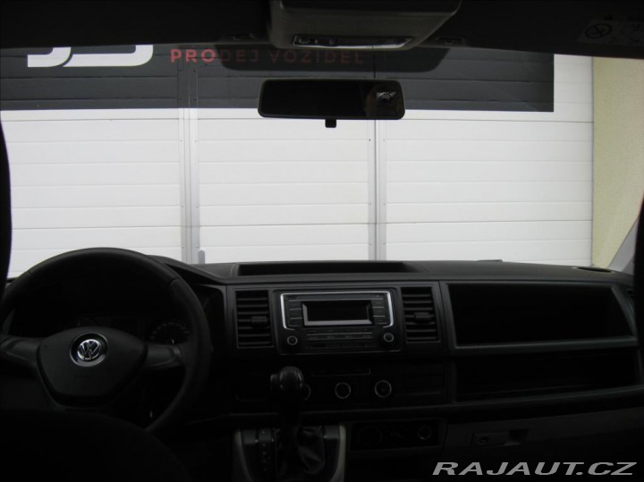 Volkswagen Transporter 2,0 TDI 150PS Kombi-9 DS 2015