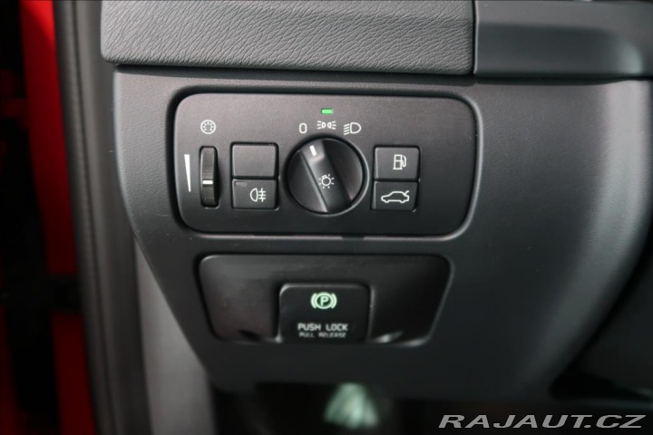 Volvo V60 1,6 D2 SUMMUM 2012
