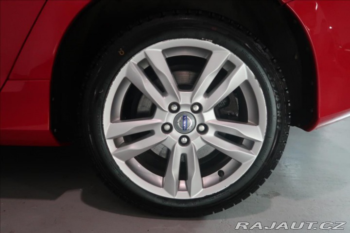 Volvo V60 1,6 D2 SUMMUM 2012