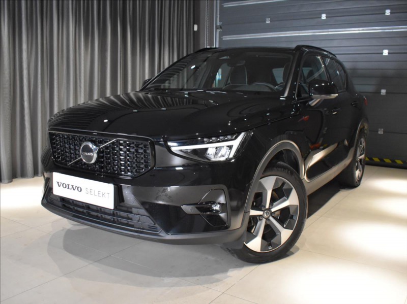 Volvo XC40 2,0 B4 ULT Panorama,bezkl