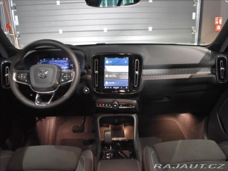 Volvo XC40 2,0 B4 ULT Panorama,bezkl 2023
