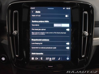 Volvo XC40 2,0 B4 ULT Panorama,bezkl 2023