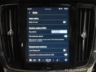 Volvo V90 2,0 B6 AWD ULT tažné,Pano 2023