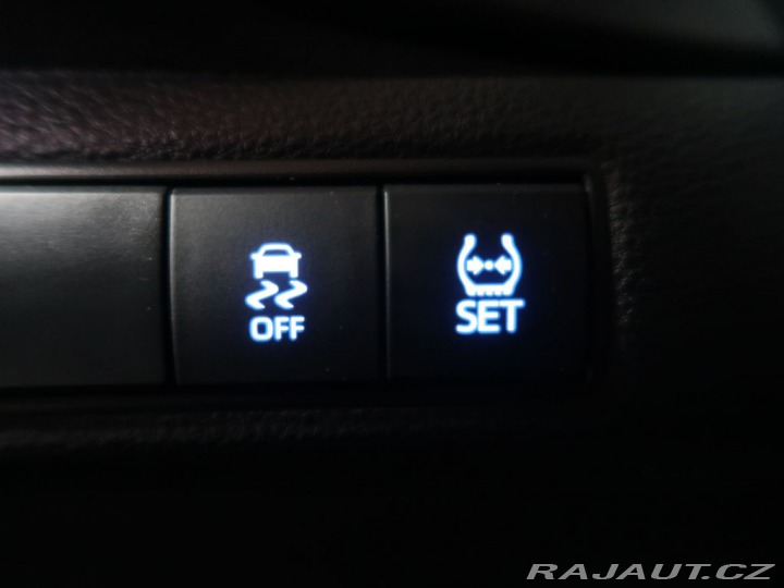 Toyota Corolla 1.8Hybrid,CZ,1Maj,Comfort 2021