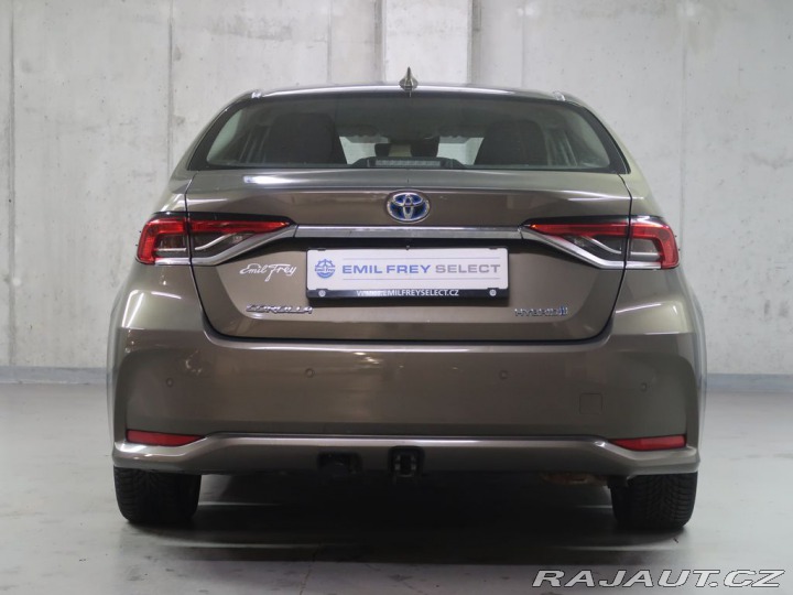 Toyota Corolla 1.8Hybrid,CZ,1Maj,Comfort 2021