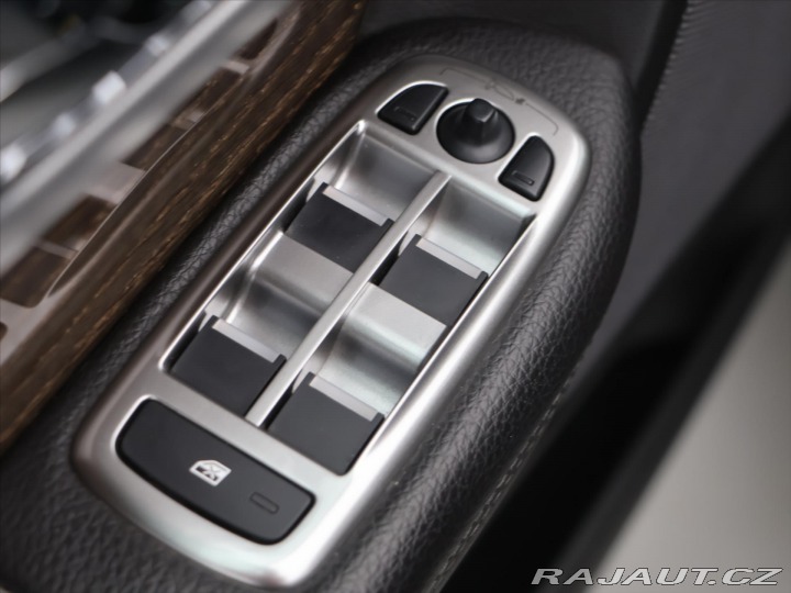 Jaguar XF 3,0 D V6 177 kW Navi DPH 2015