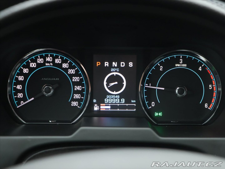Jaguar XF 3,0 D V6 177 kW Navi DPH 2015