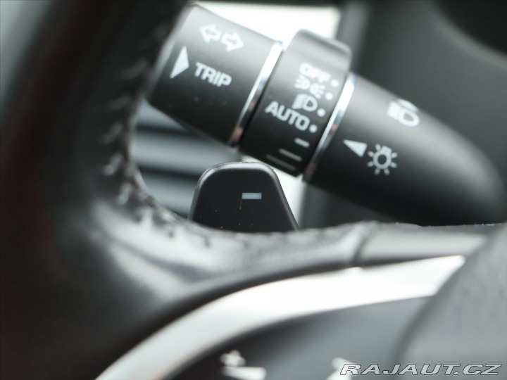 Jaguar XF 3,0 D V6 177 kW Navi DPH 2015