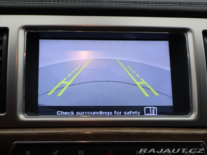 Jaguar XF 3,0 D V6 177 kW Navi DPH 2015