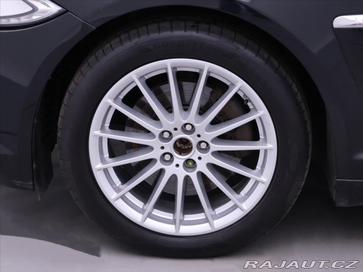 Jaguar XF 3,0 D V6 177 kW Navi DPH 2015