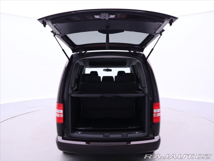 Volkswagen Caddy 1,6 TDI 7-Míst Navi 1.Maj 2012