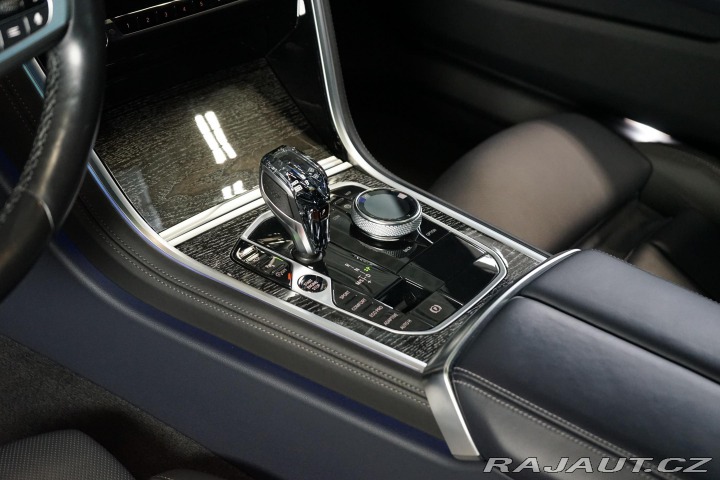 BMW 8 840i GC M Pano Crafted Zá 2022