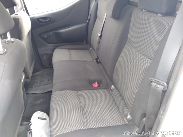 Nissan Navara 2.3 dCi 120kW 4x4 MANUÁL, 2017