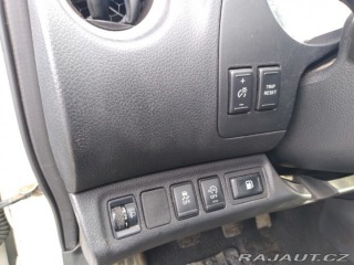 Nissan Navara 2.3 dCi 120kW 4x4 MANUÁL, 2017