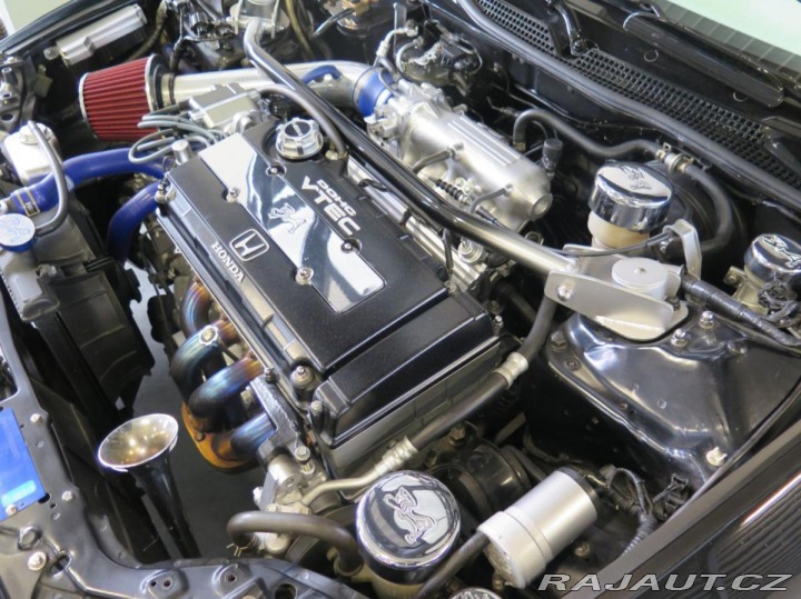 Honda CRX 1.6 16V, muzika, podvozek 1992