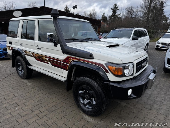 Toyota Land Cruiser 4.5D V8 GRJ 76 LX 70Anniv 2022