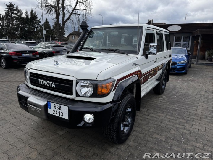 Toyota Land Cruiser 4.5D V8 GRJ 76 LX 70Anniv 2022