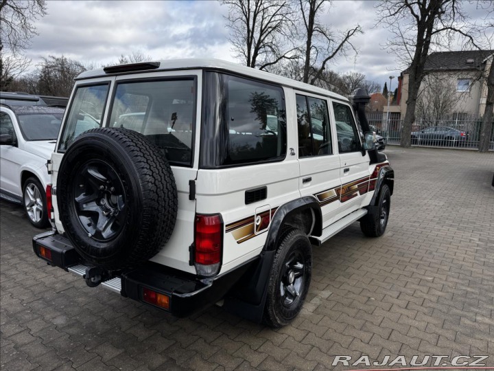 Toyota Land Cruiser 4.5D V8 GRJ 76 LX 70Anniv 2022