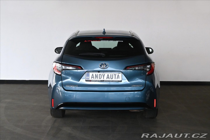 Toyota Corolla 1,8 e-CVT Hybrid 72kW Zár 2022
