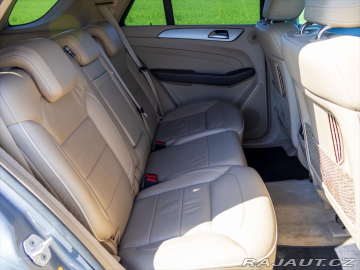 Mercedes-Benz M 3,0 350CDI 190kW 4Matic A 2012