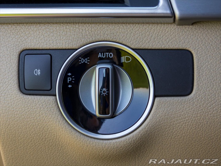 Mercedes-Benz M 3,0 350CDI 190kW 4Matic A 2012