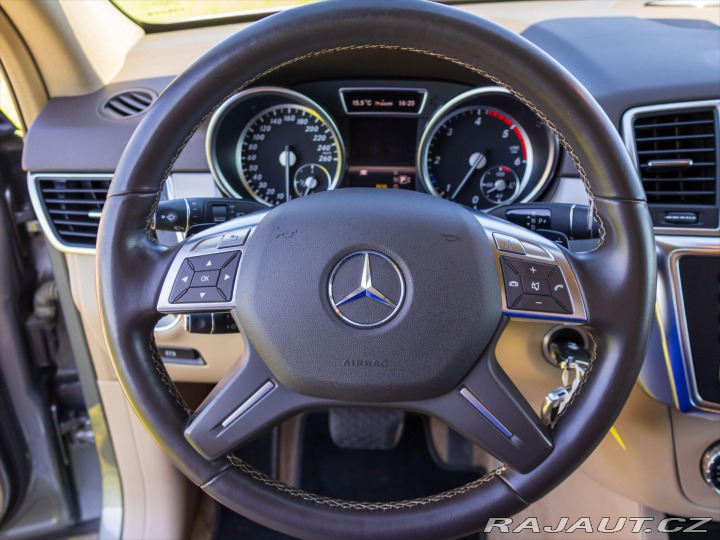 Mercedes-Benz M 3,0 350CDI 190kW 4Matic A 2012