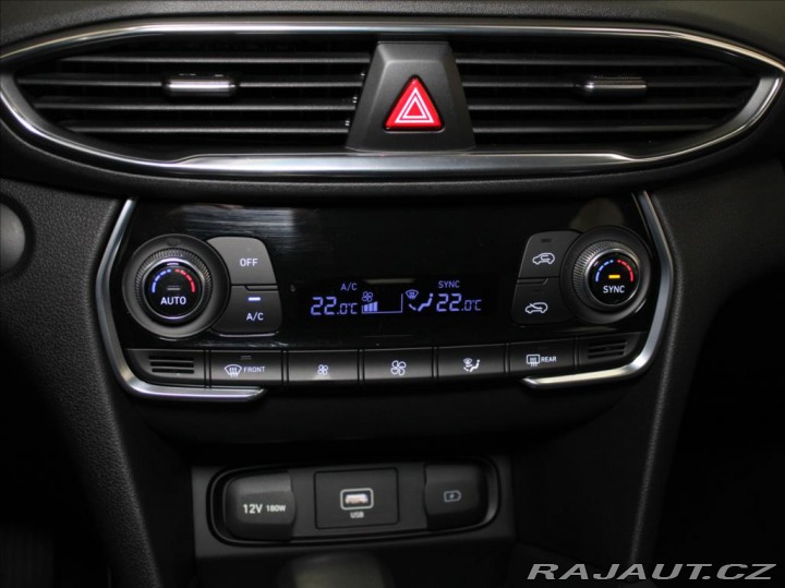 Hyundai Santa Fe 2,2 CRDi 142kW 7-míst 34t 2023