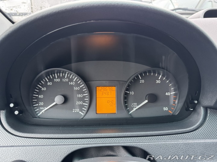 Mercedes-Benz Vito 9 MÍST 2,2 CDI 120 KW 2011