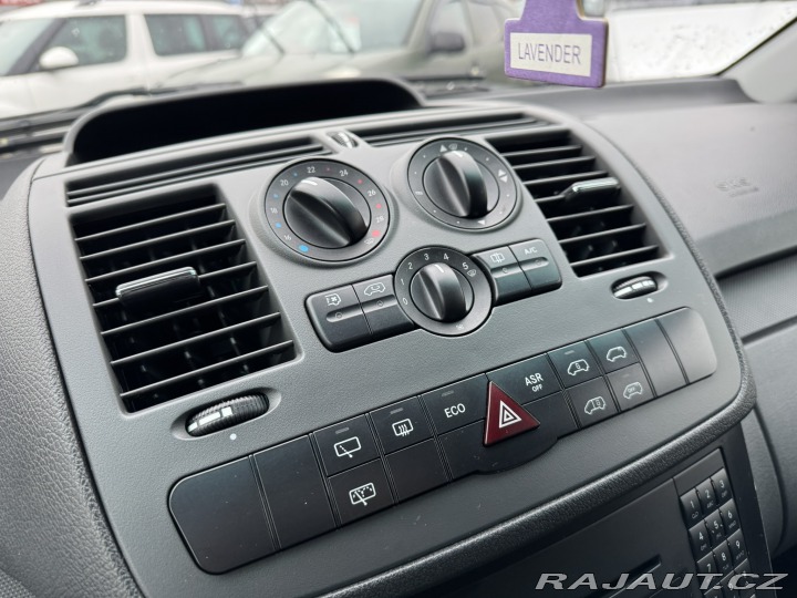 Mercedes-Benz Vito 9 MÍST 2,2 CDI 120 KW 2011