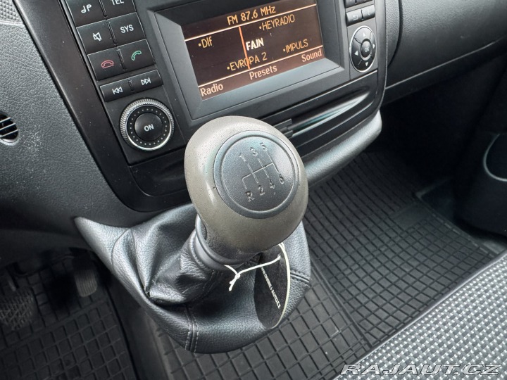 Mercedes-Benz Vito 9 MÍST 2,2 CDI 120 KW 2011